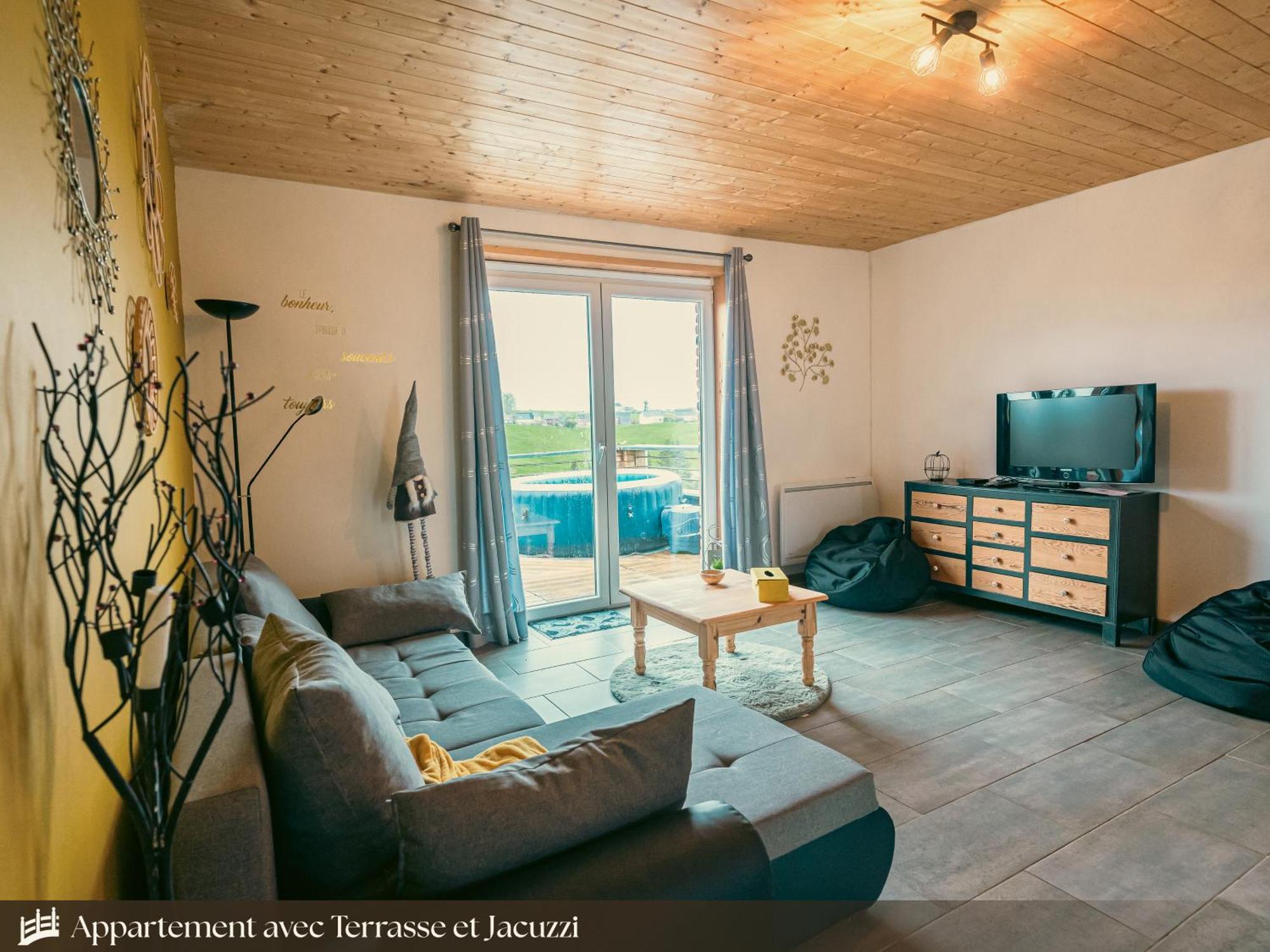 Les Appartements Du Pont Alsort Froidchapelle Exterior photo